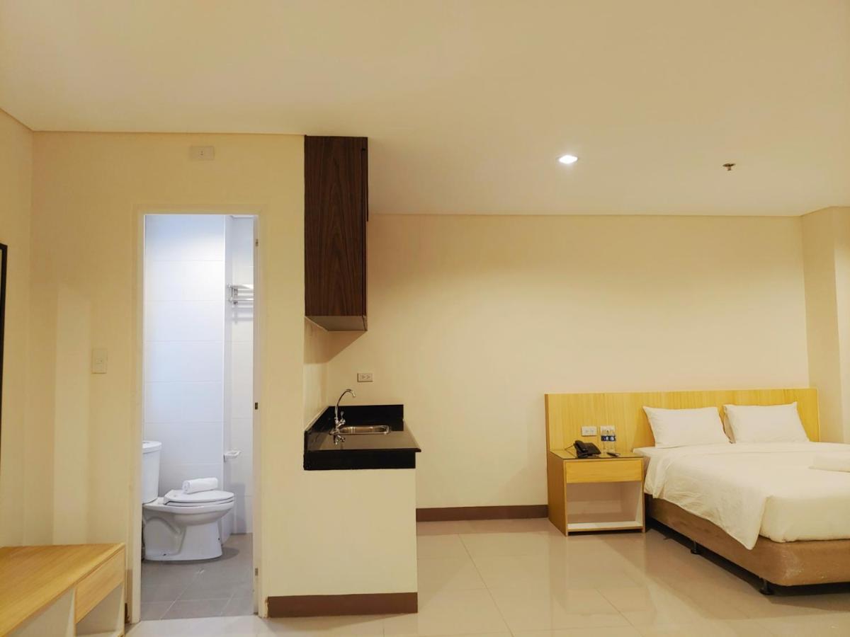 Kaizen Suites Manila Exterior foto